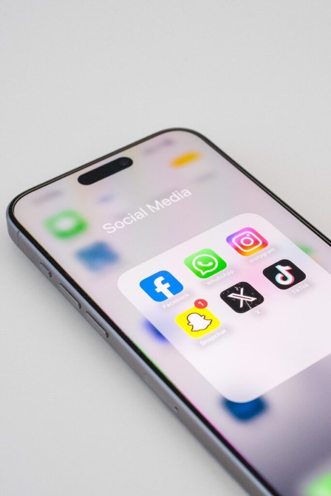 Best Practices for Social Media Use During a Divorce or Custody Case